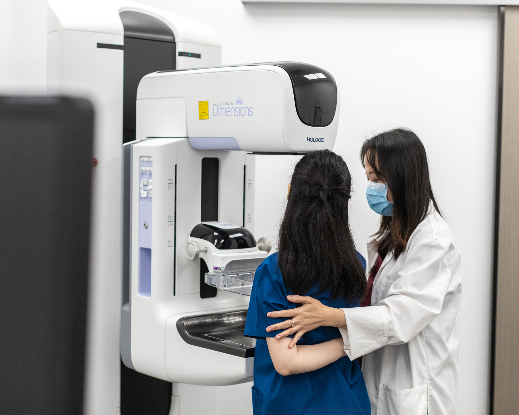 3D Mammogram Scan | The Central Clinic, Hong Kong | 中環專科 乳房X光造影